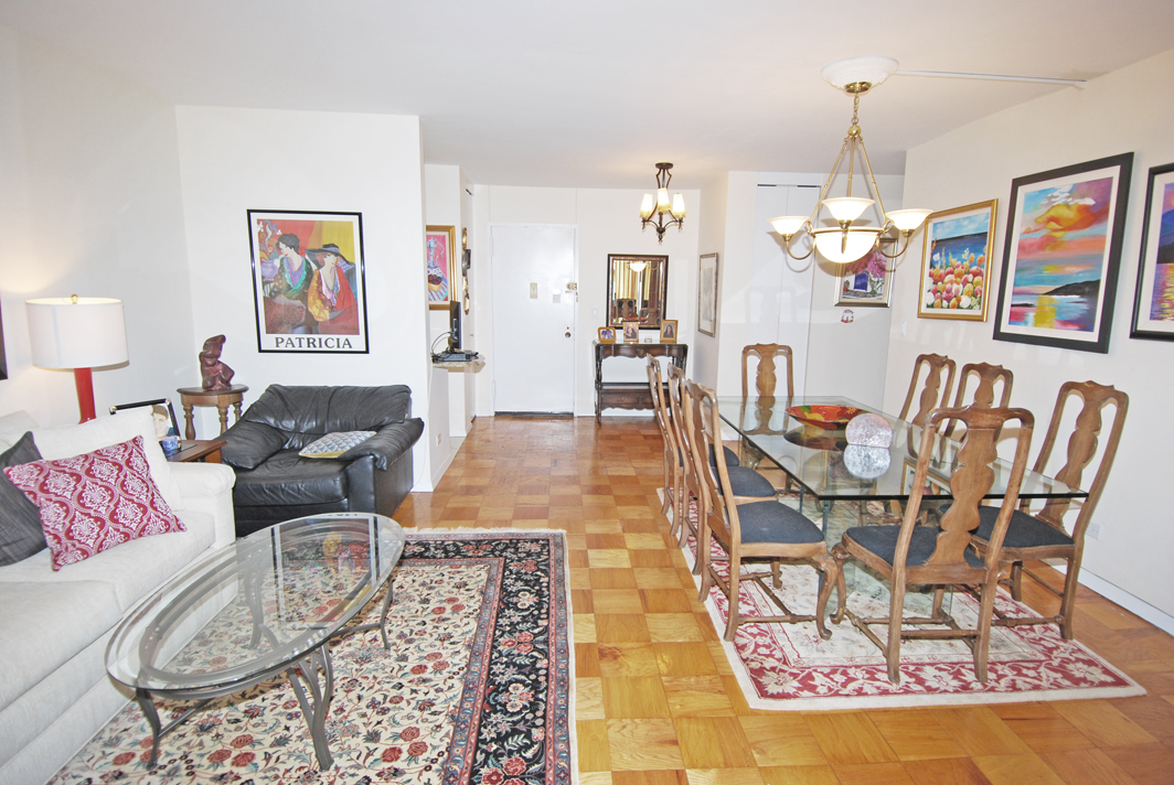 North Shore Towers 1 Bedroom Apartment