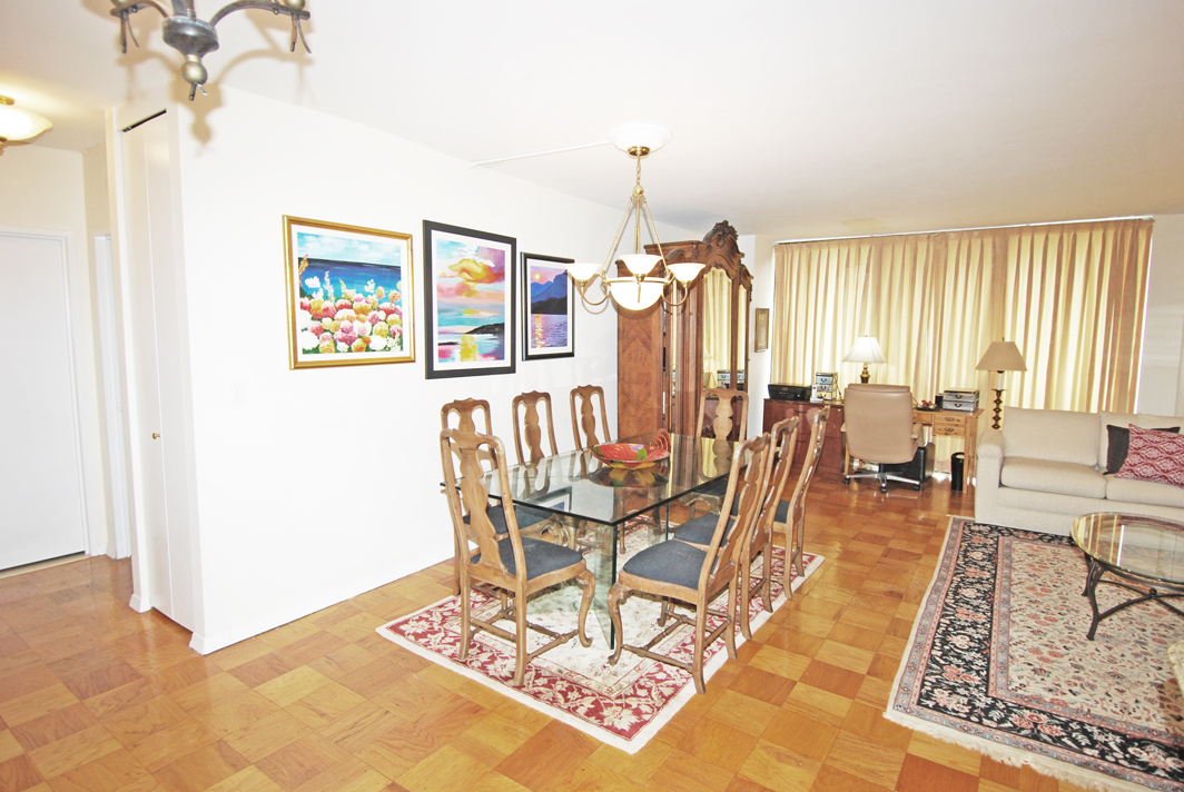 North Shore Towers 1 Bedroom Apartment