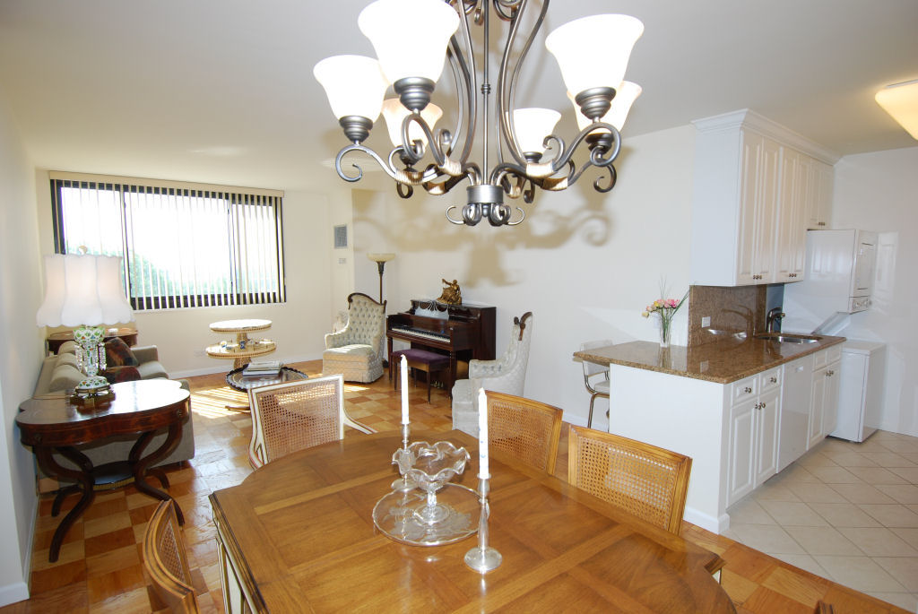 North Shore Towers 1 Bedroom Apartment