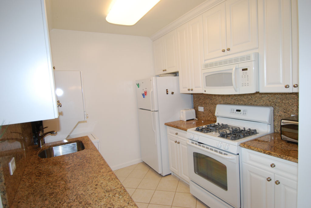 North Shore Towers 1 Bedroom Apartment