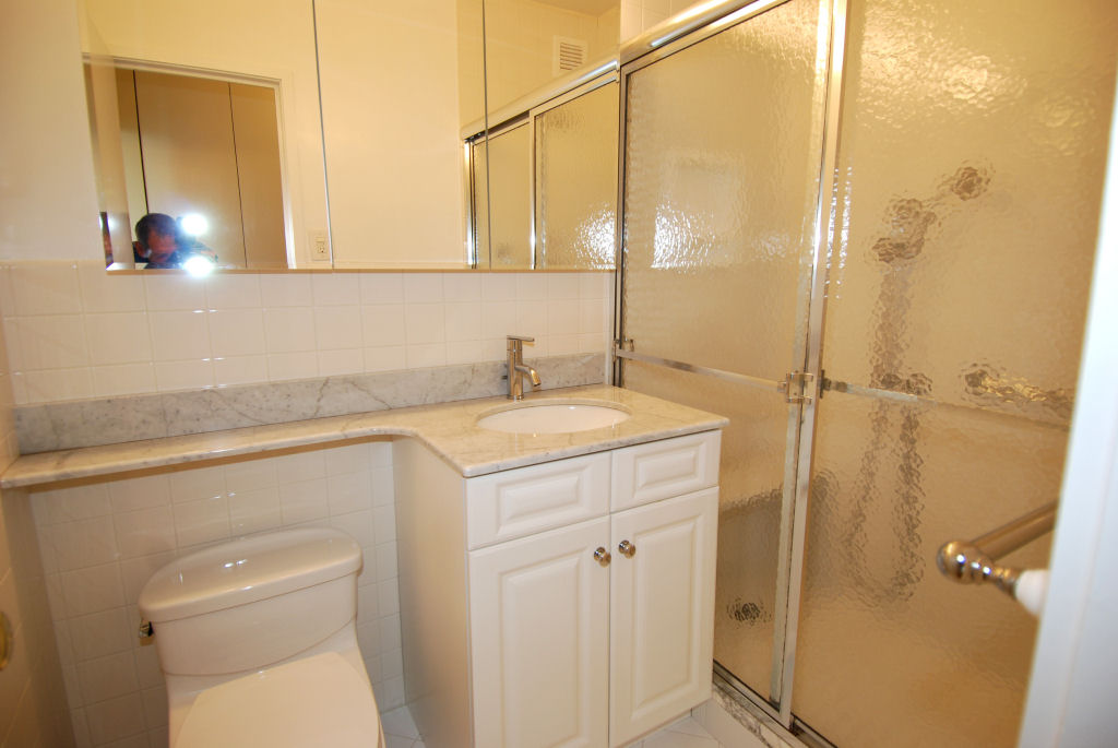 North Shore Towers 1 Bedroom Apartment