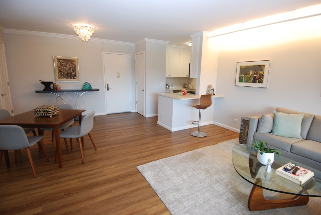 North Shore Towers Apt.