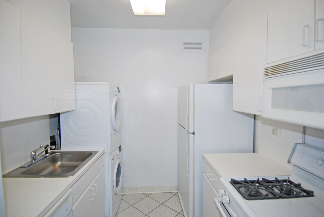 North Shore Towers Studio Apartment