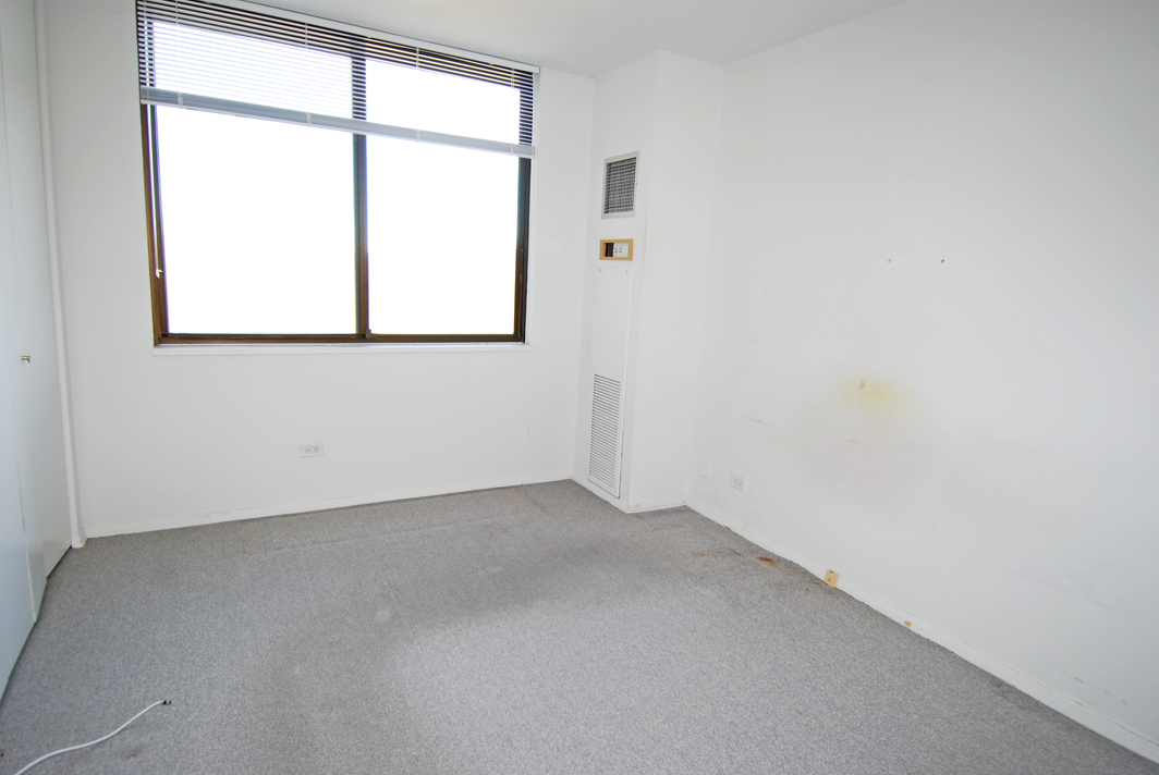 North Shore Towers Studio Apartment