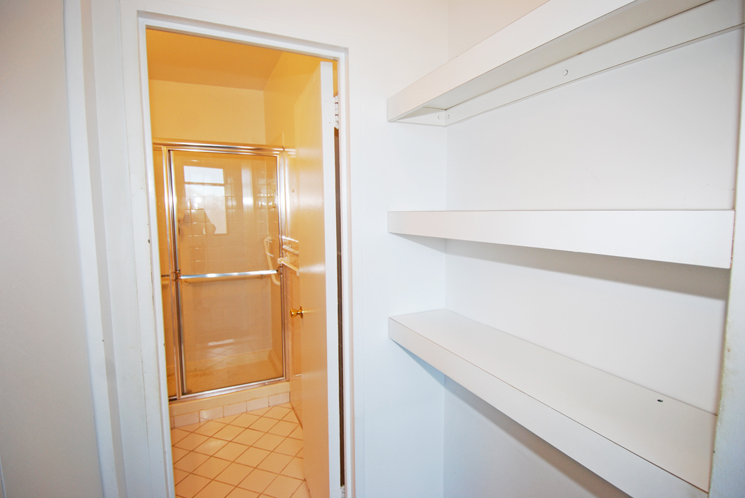 North Shore Towers Studio Apartment