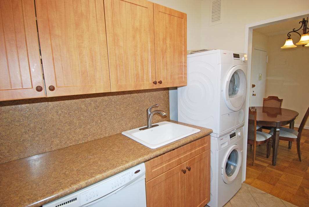 North Shore Towers apt.