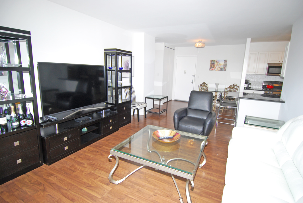 North Shore Towers Apt.