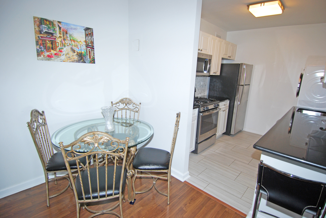 North Shore Towers Apt.