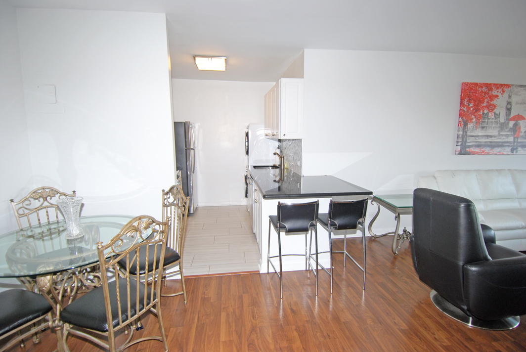 North Shore Towers Apt.