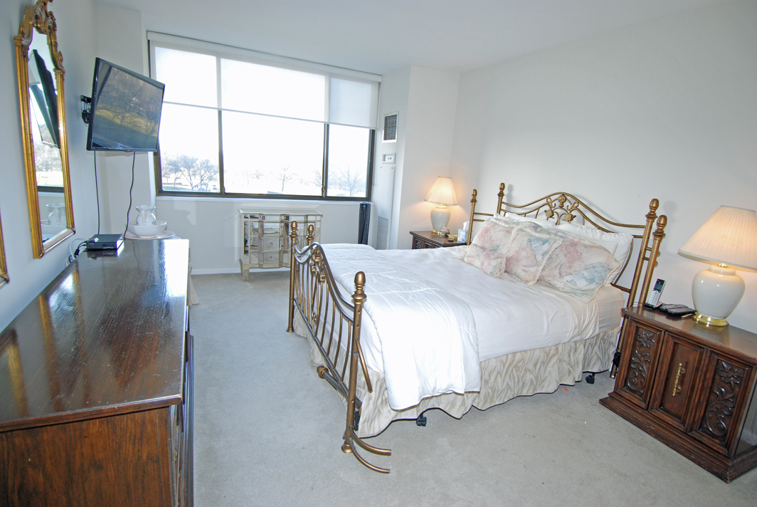 North Shore Towers Apt.