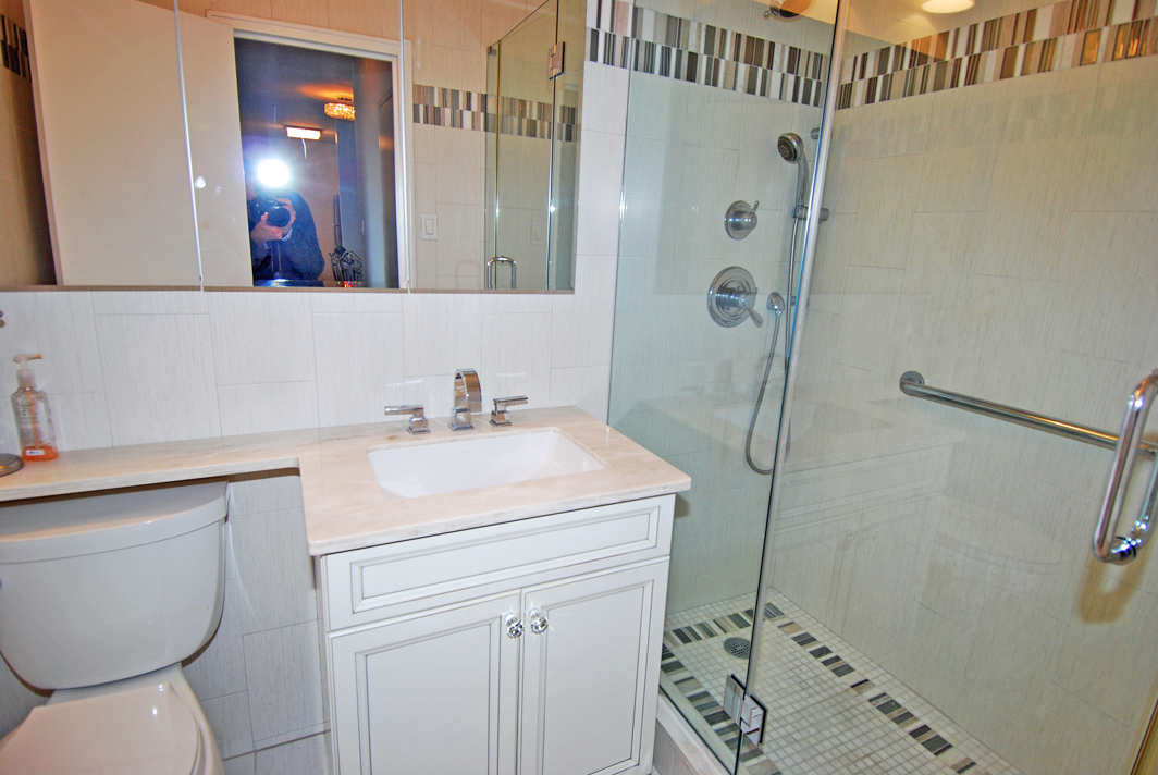 North Shore Towers Apt.