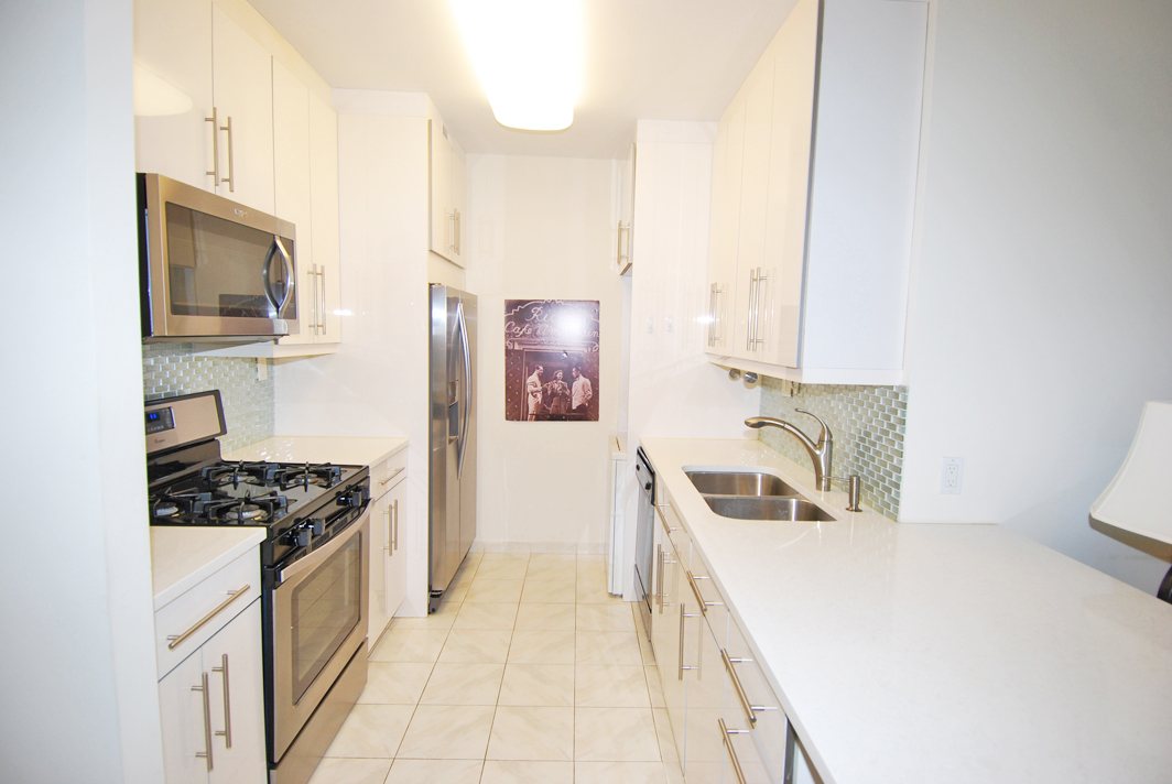 North Shore Towers 1 Bedroom Apartment