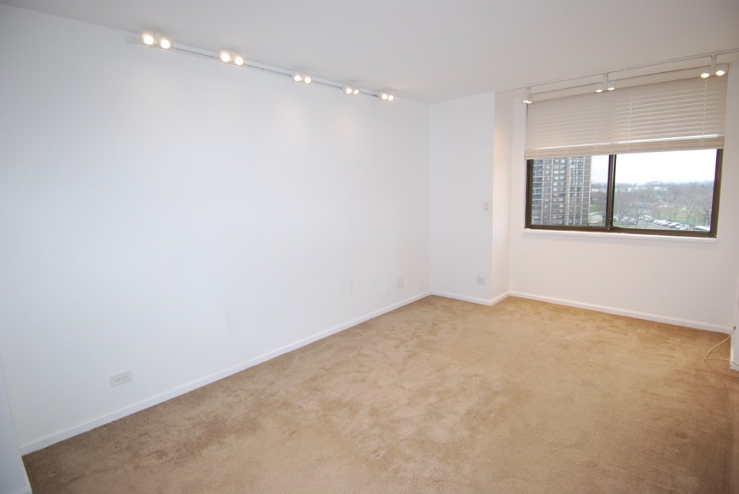 North Shore Towers Apt.