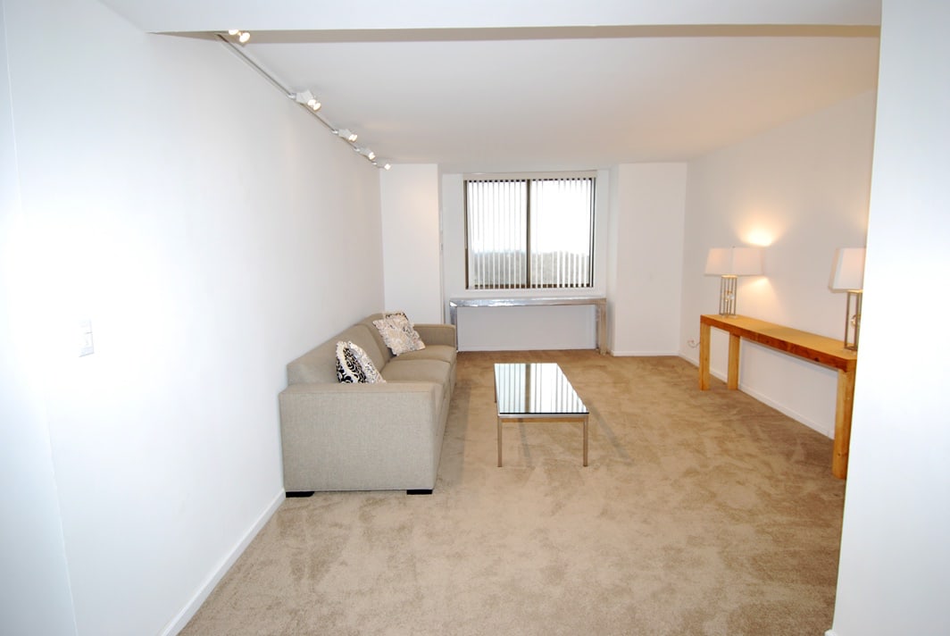 North Shore Towers Apt.