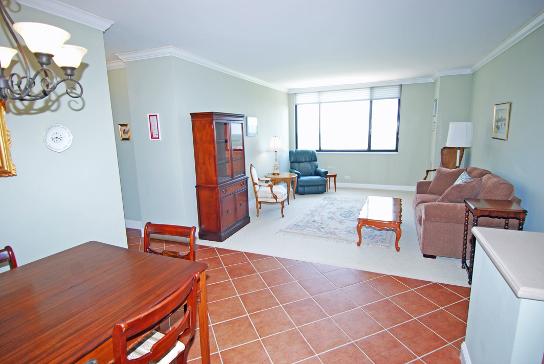 North Shore Towers 1 Bedroom Apartment