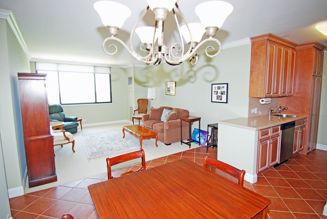 North Shore Towers 1 Bedroom Apartment