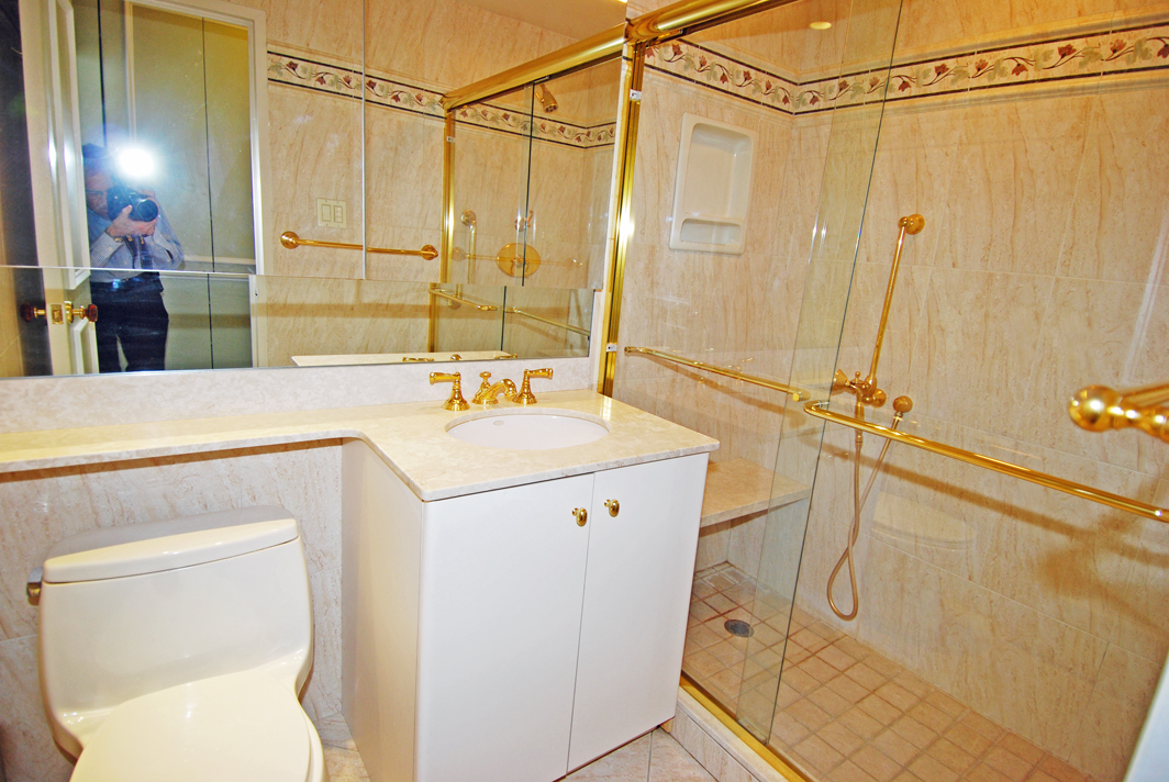 North Shore Towers 1 Bedroom Apartment