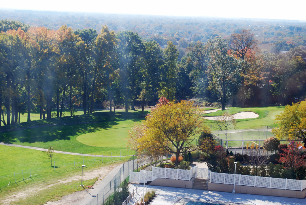 North Shore Towers Studio Apartment