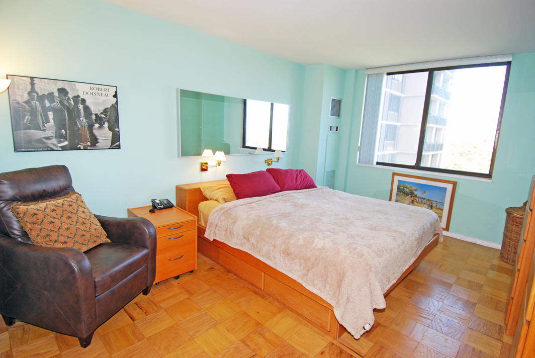 North Shore Towers 1 Bedroom Apartment