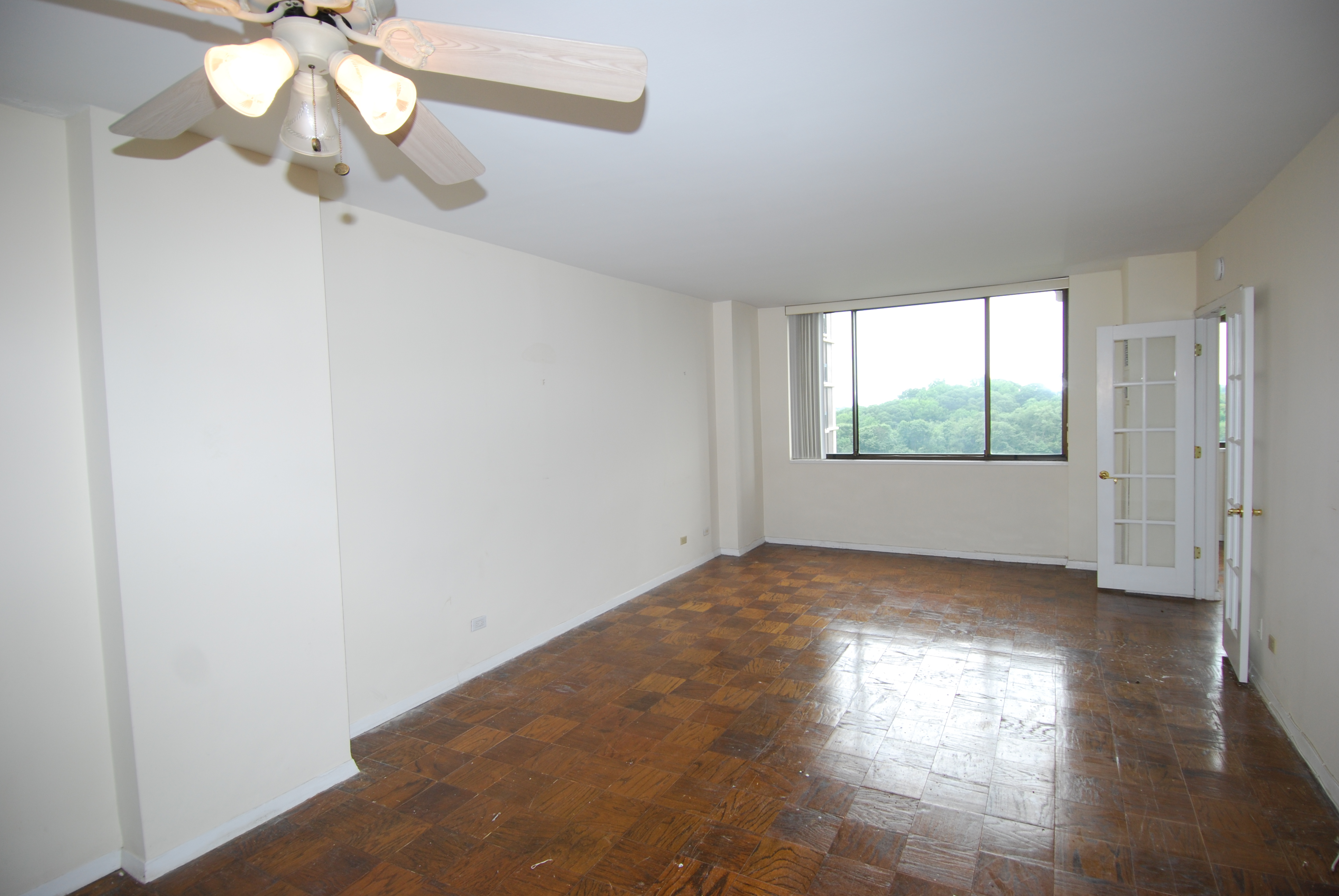 North Shore Towers Studio Apartment