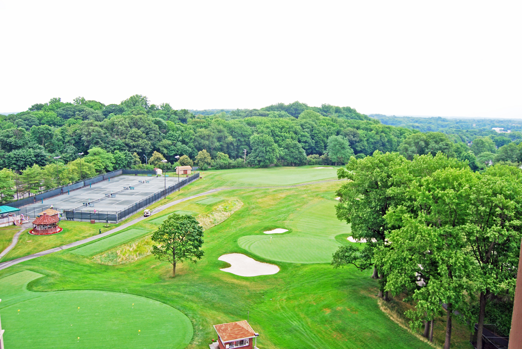 North Shore Towers Studio Apartment