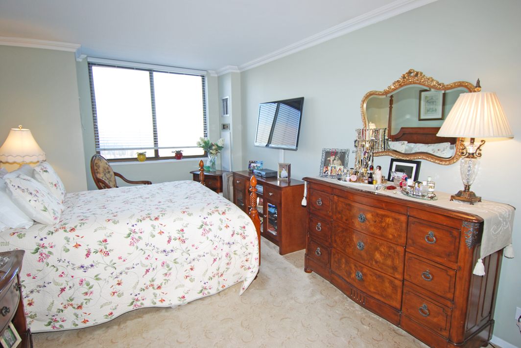 North Shore Towers apt.