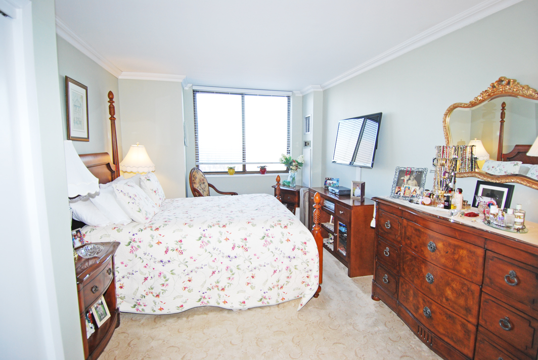 North Shore Towers apt.