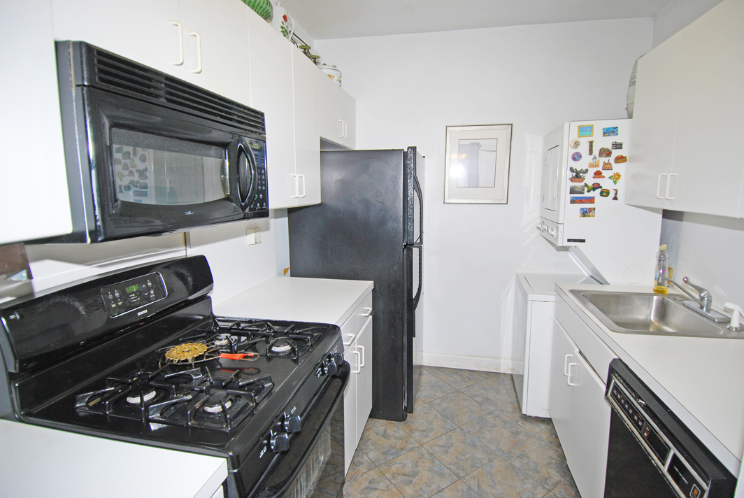 North Shore Towers 1 Bedroom Apartment