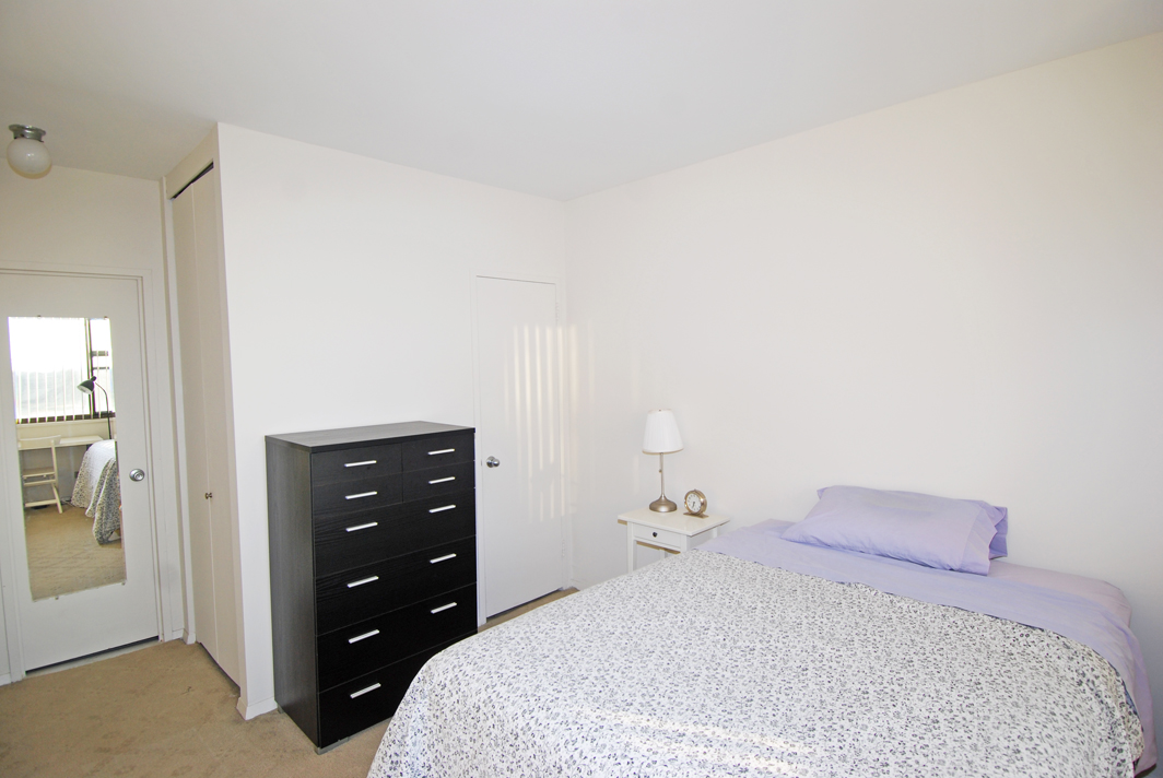 North Shore Towers Studio Apartment