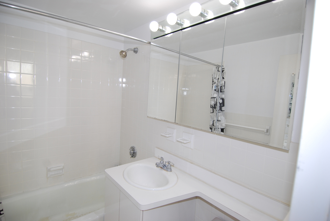 North Shore Towers Studio Apartment