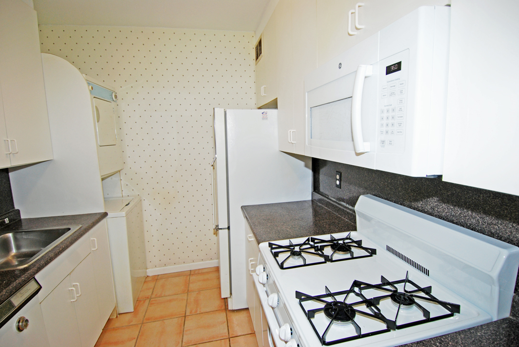 North Shore Towers apt.