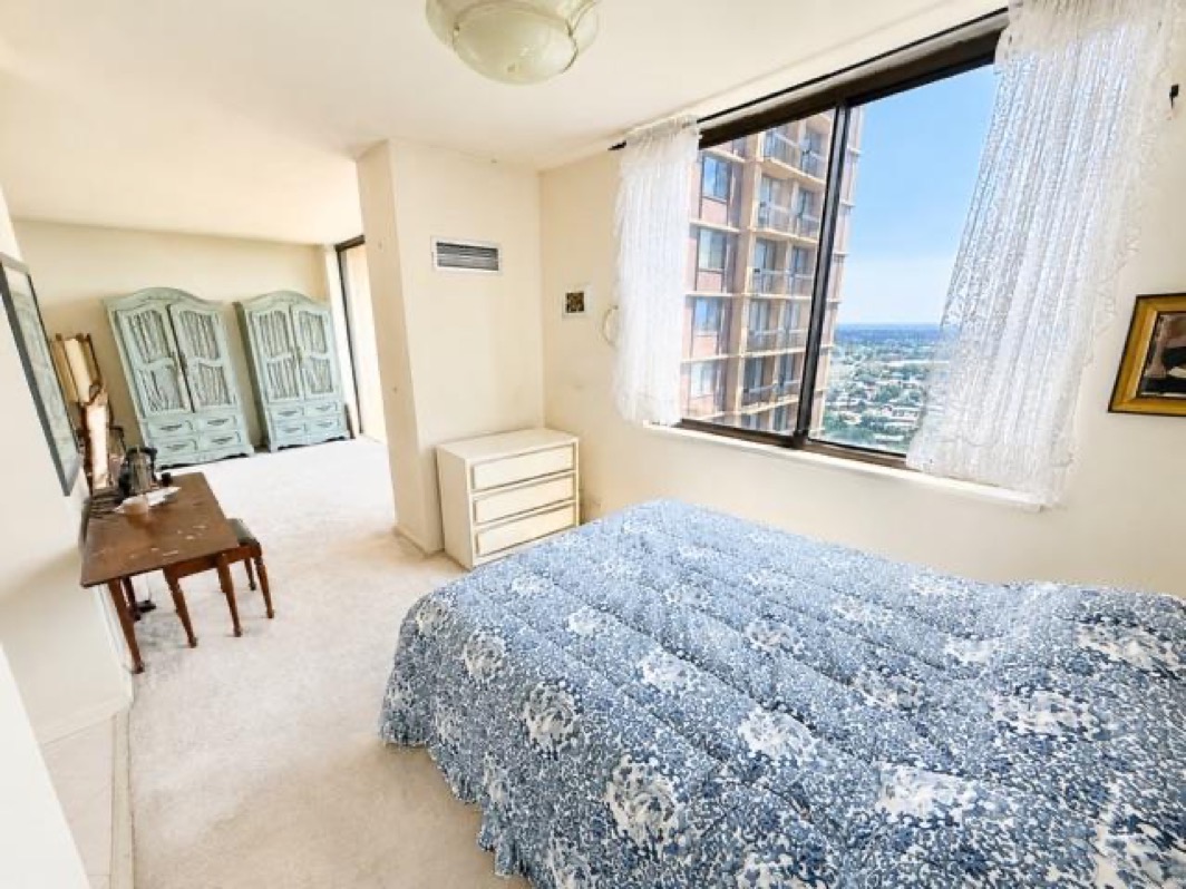 North Shore Towers Apt.