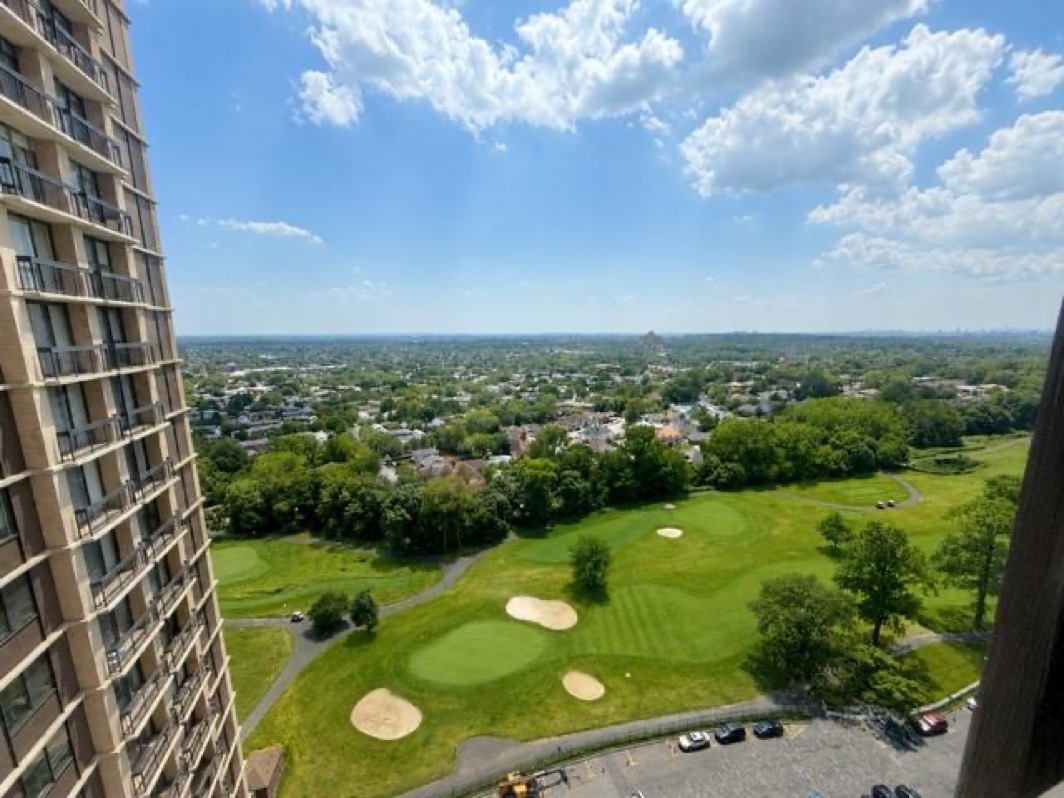 North Shore Towers Apt.