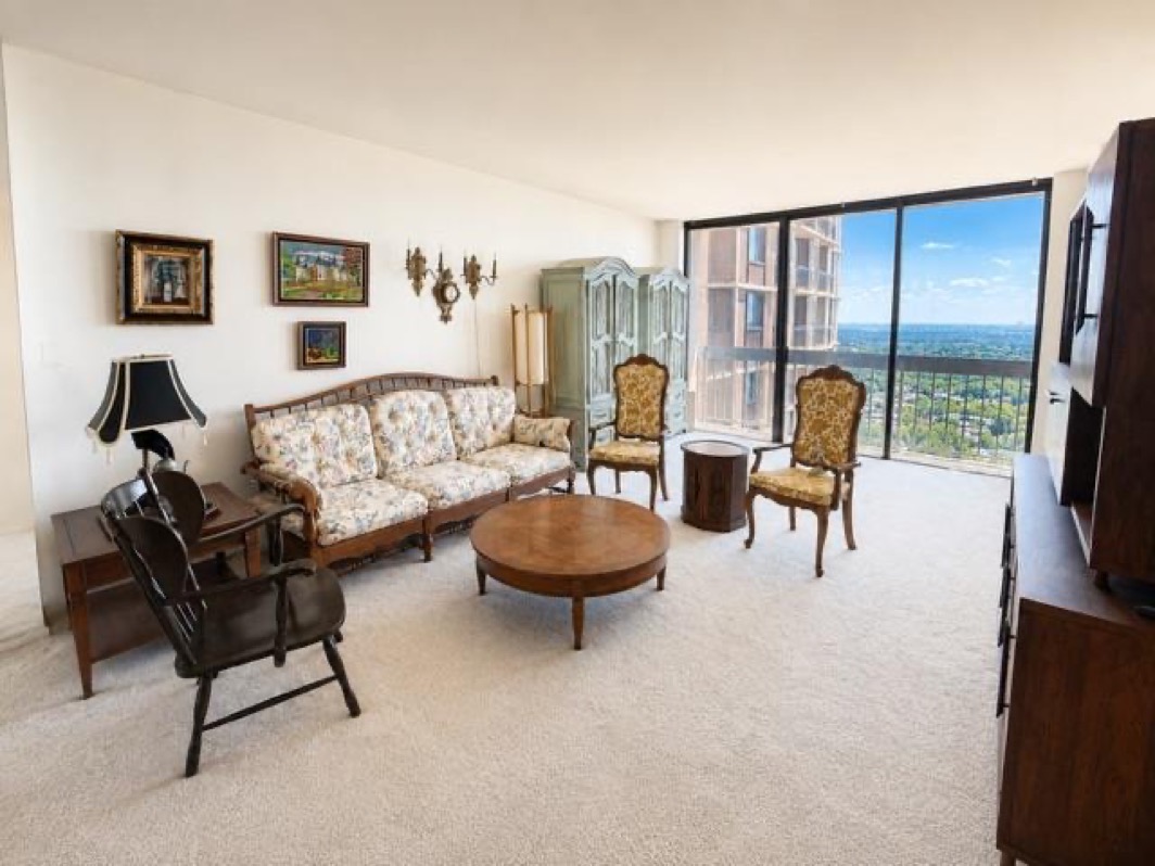 North Shore Towers Apt.