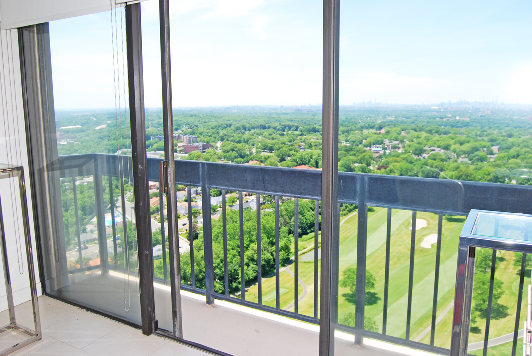 North Shore Towers 1 Bedroom Apartment