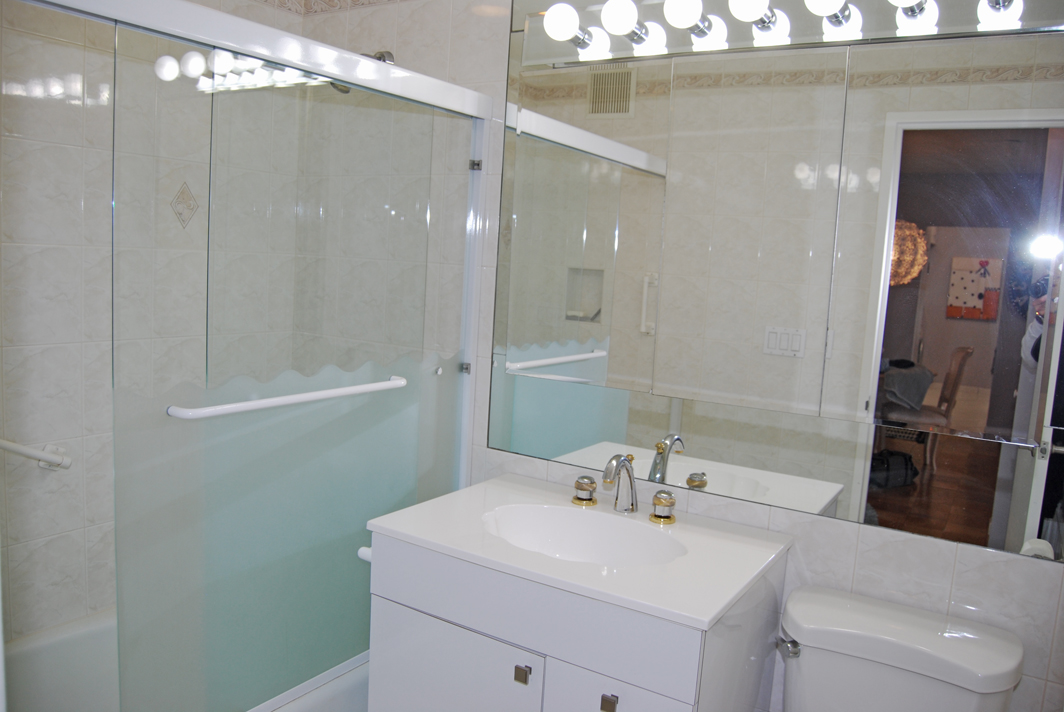 North Shore Towers 1 Bedroom Apartment