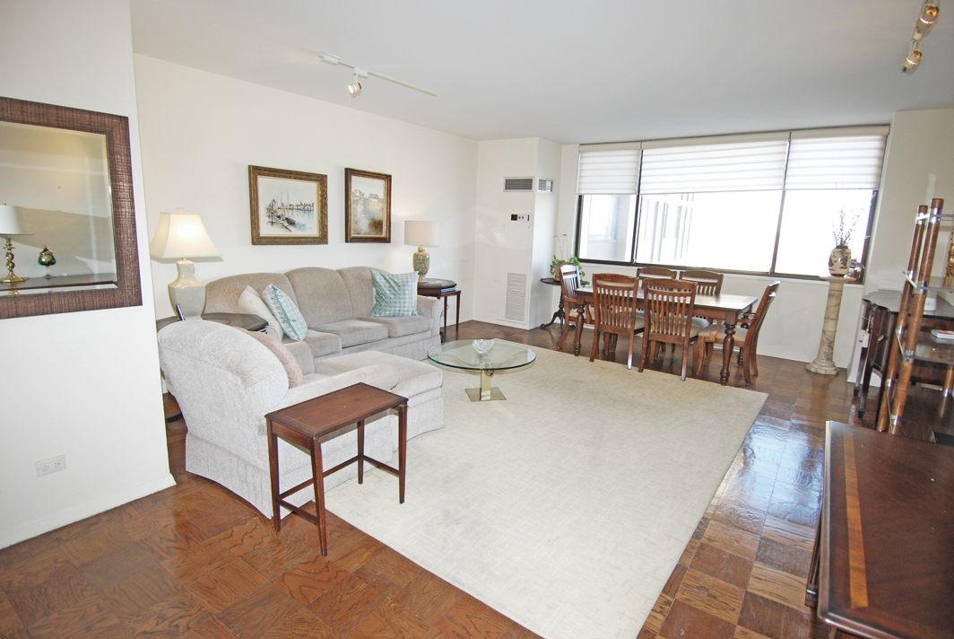 North Shore Towers 1 Bedroom Apartment