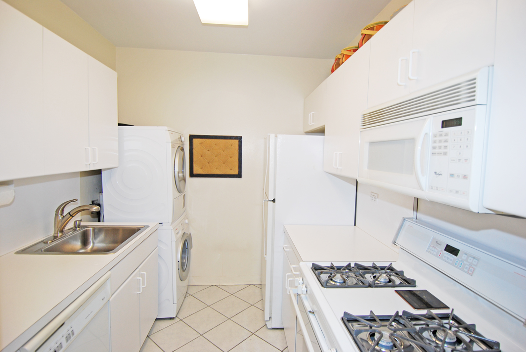 North Shore Towers 1 Bedroom Apartment