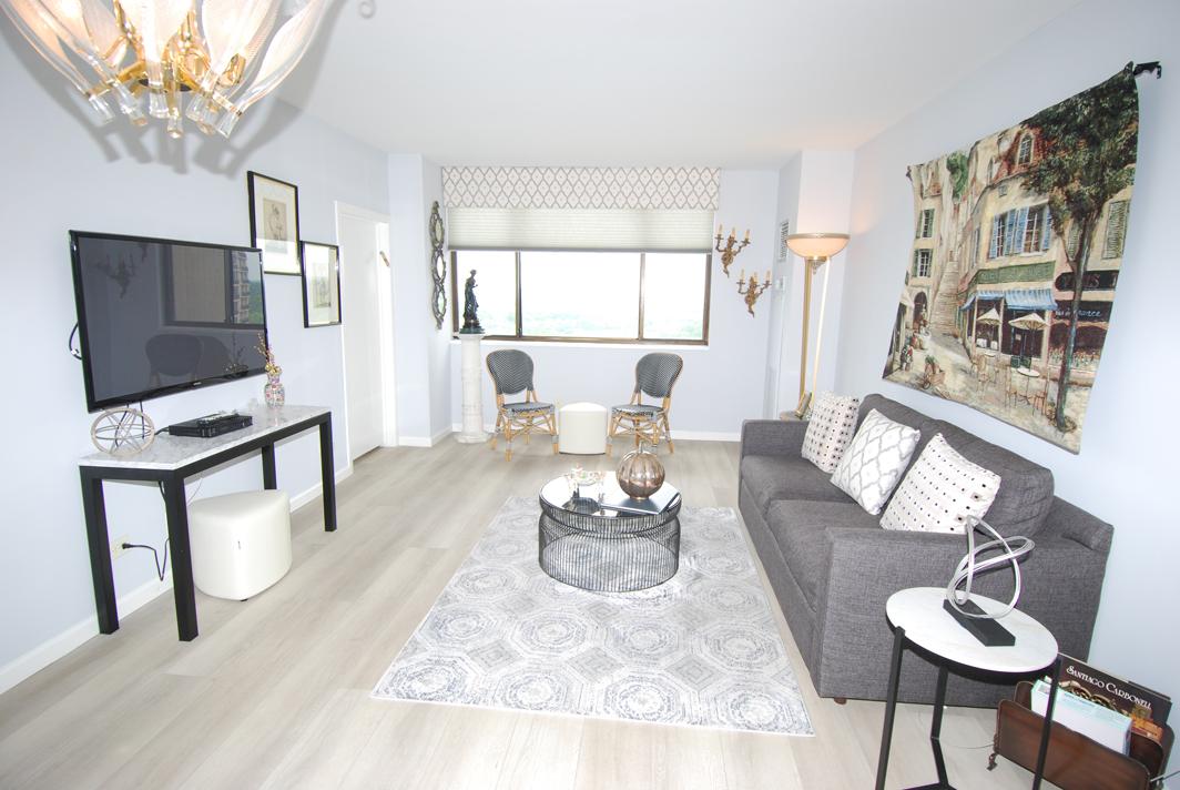 North Shore Towers Apt. 