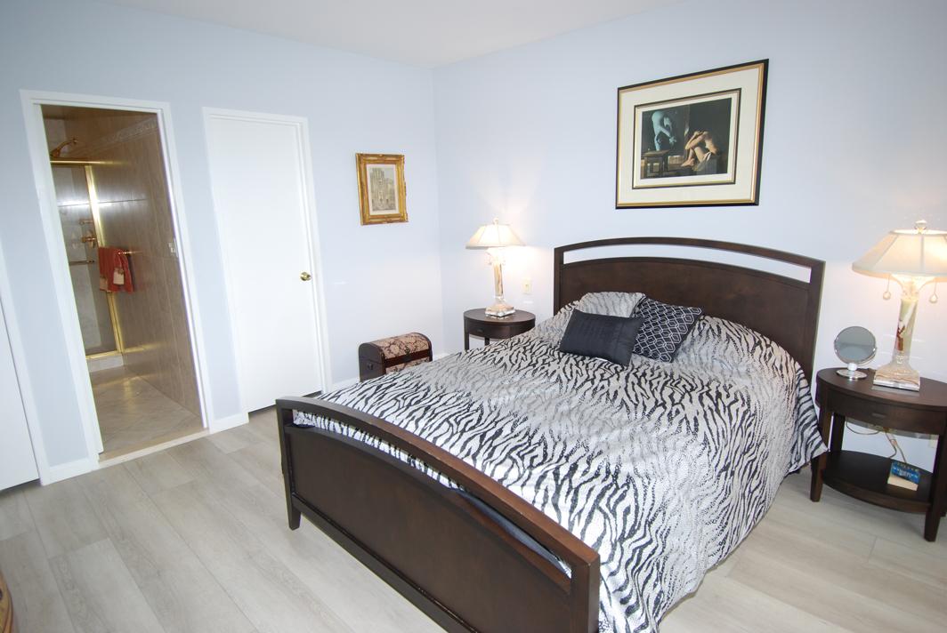 North Shore Towers Apt.