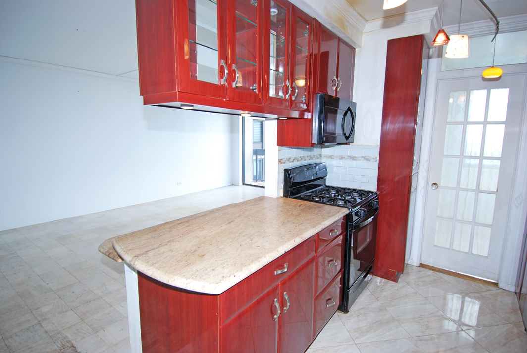 North Shore Towers Alcove Studio