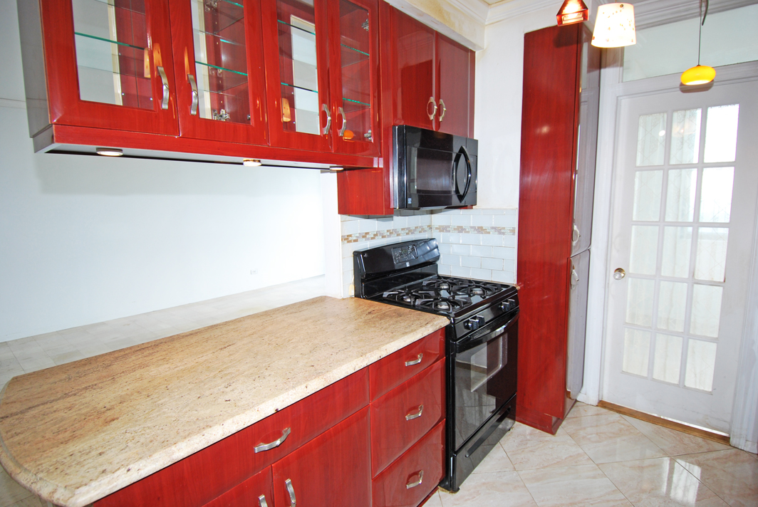 North Shore Towers Alcove Studio