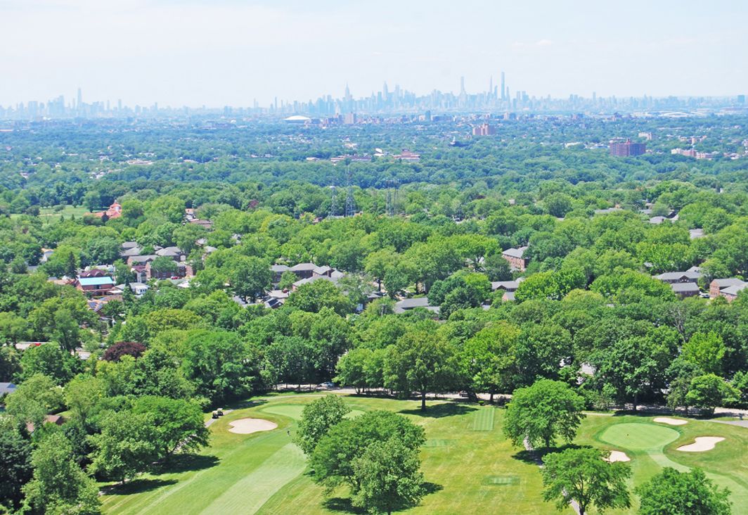 North Shore Towers 1 Bedroom Apartment