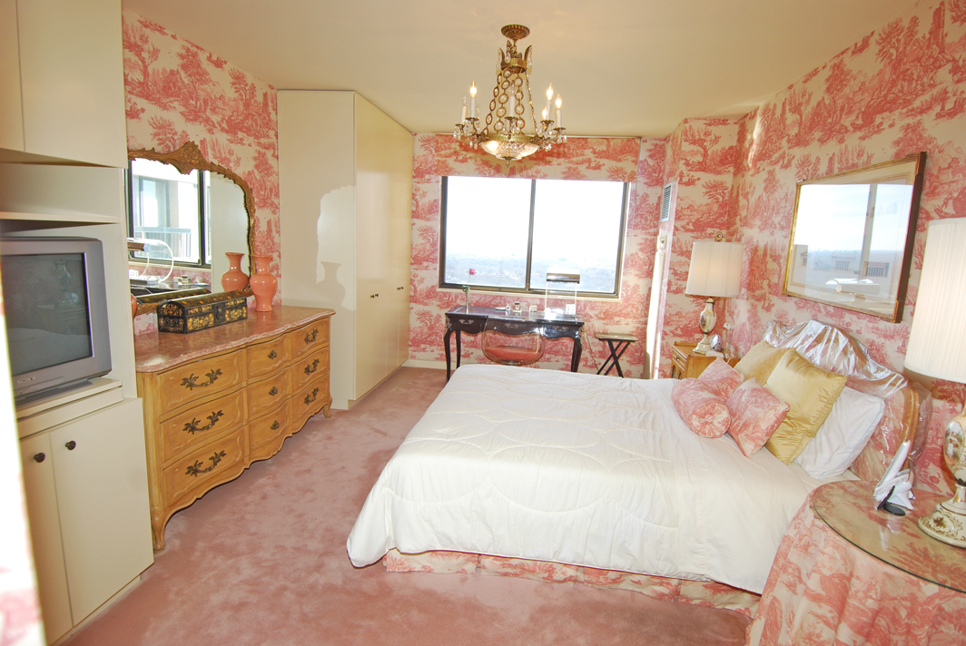 North Shore Towers 1 Bedroom Apartment