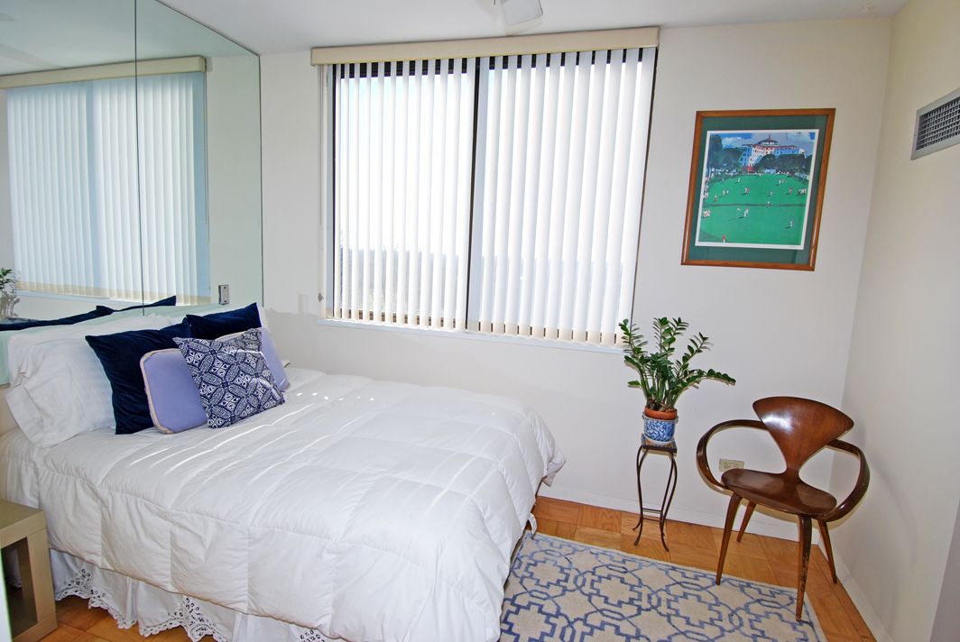 North Shore Towers Studio Apartment