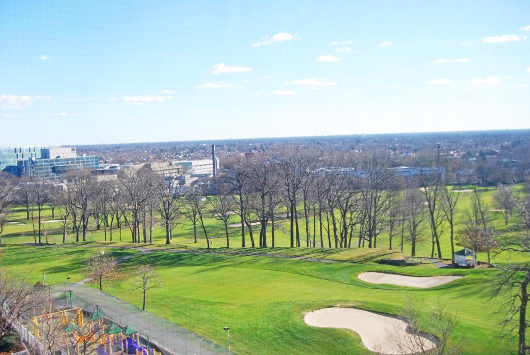 North Shore Towers Alcove Studio