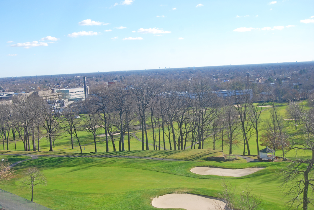 North Shore Towers Alcove Studio
