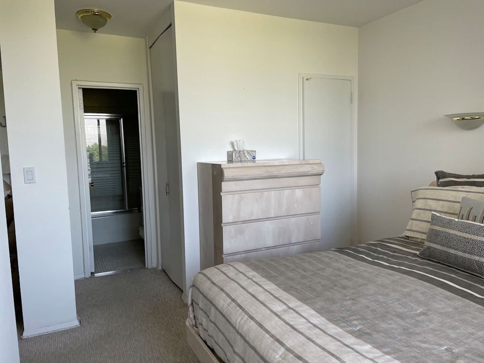 North Shore Towers Studio Apartment