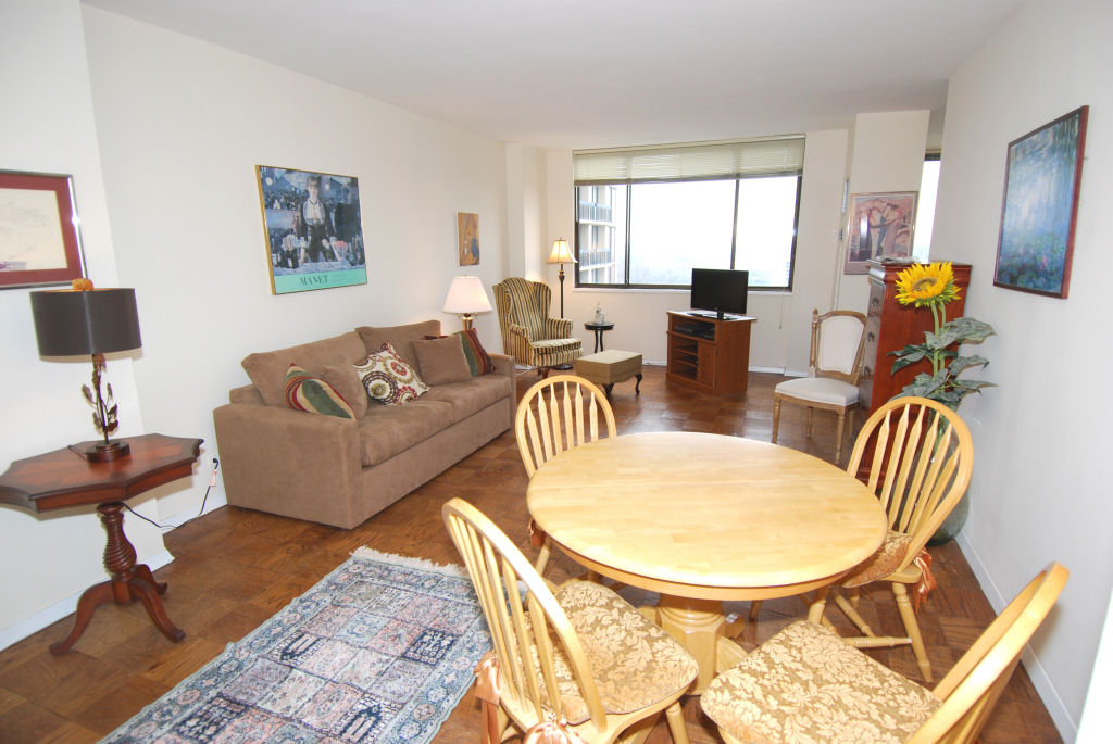 North Shore Towers Apartment