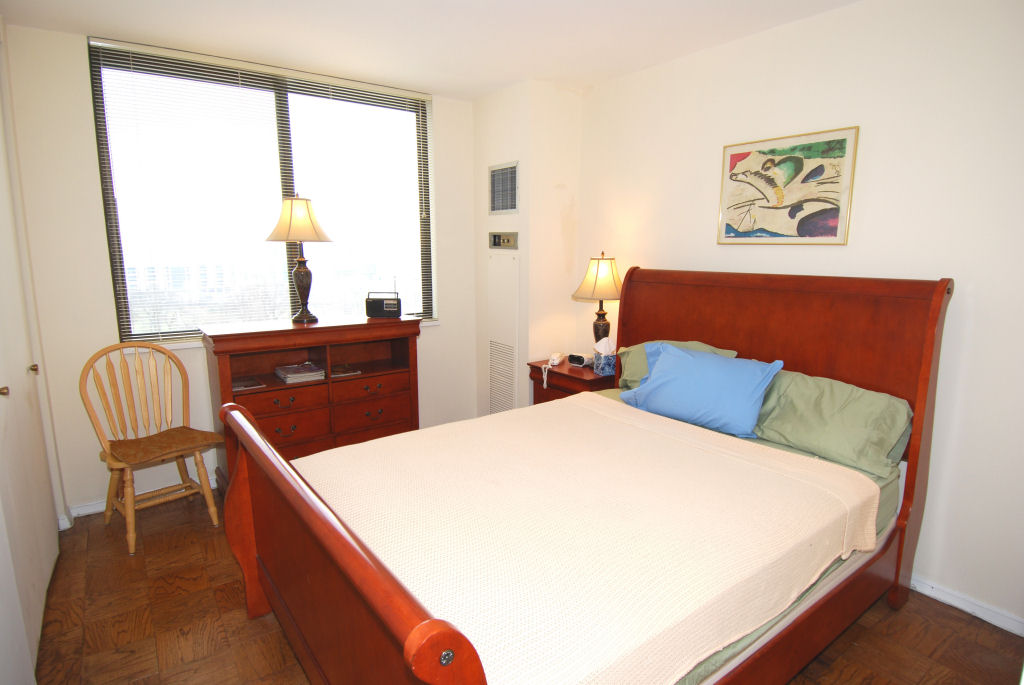 North Shore Towers Apartment